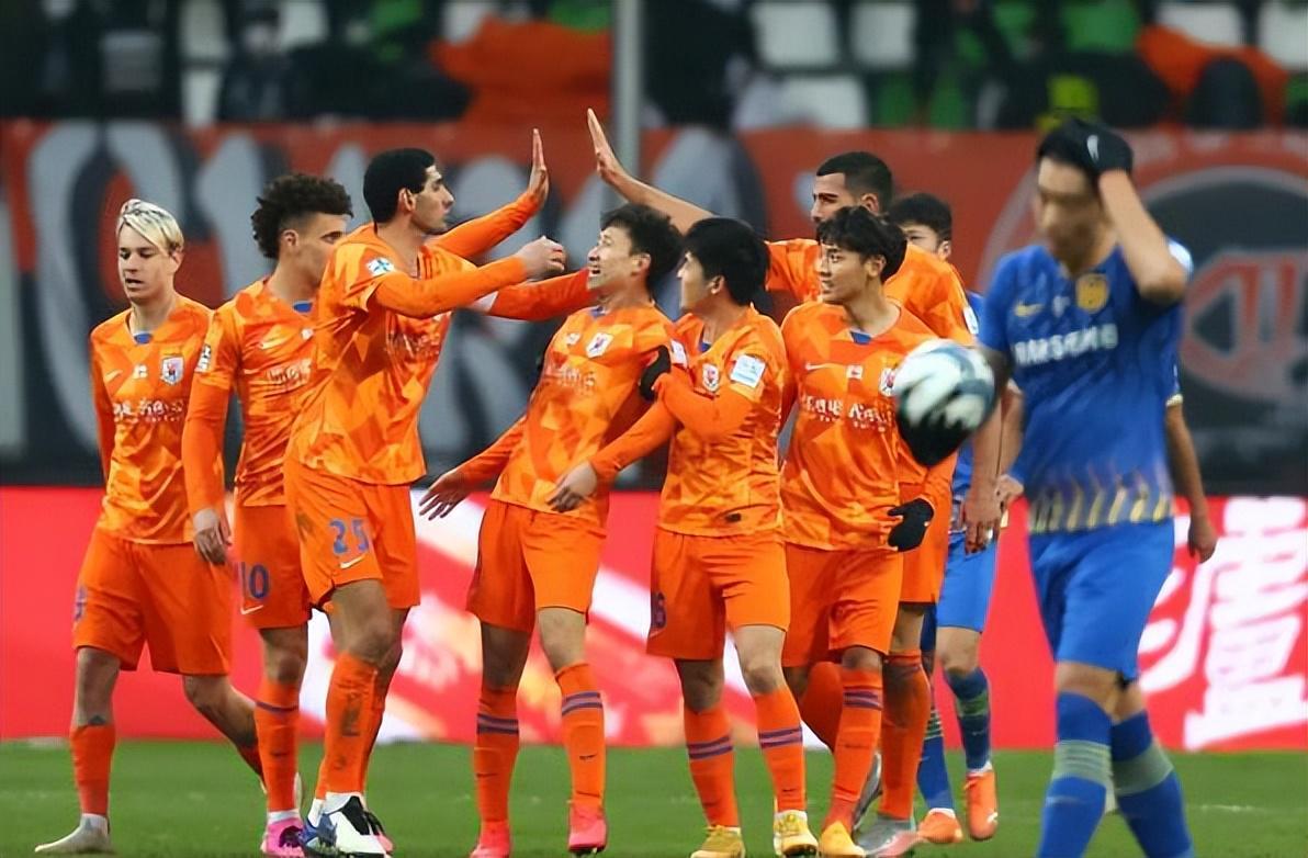 leyu.com-意外！他成鲁能本赛季唯一能踢主力的95大牌青训国脚，引发热议